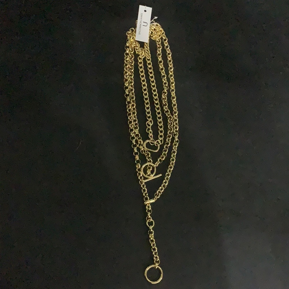 Good triple chain necklace